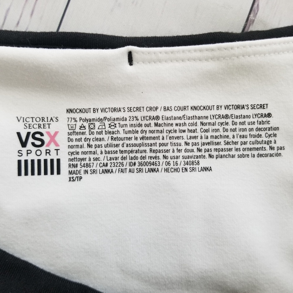 ⬇️🌹Victoria's Secret Cropped Workout Legging - Picture 4 of 4